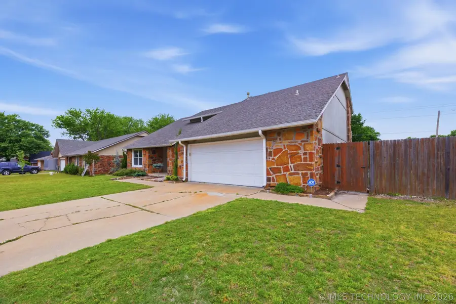 2400 W Washington Place, Broken Arrow, OK 74012 - #2
