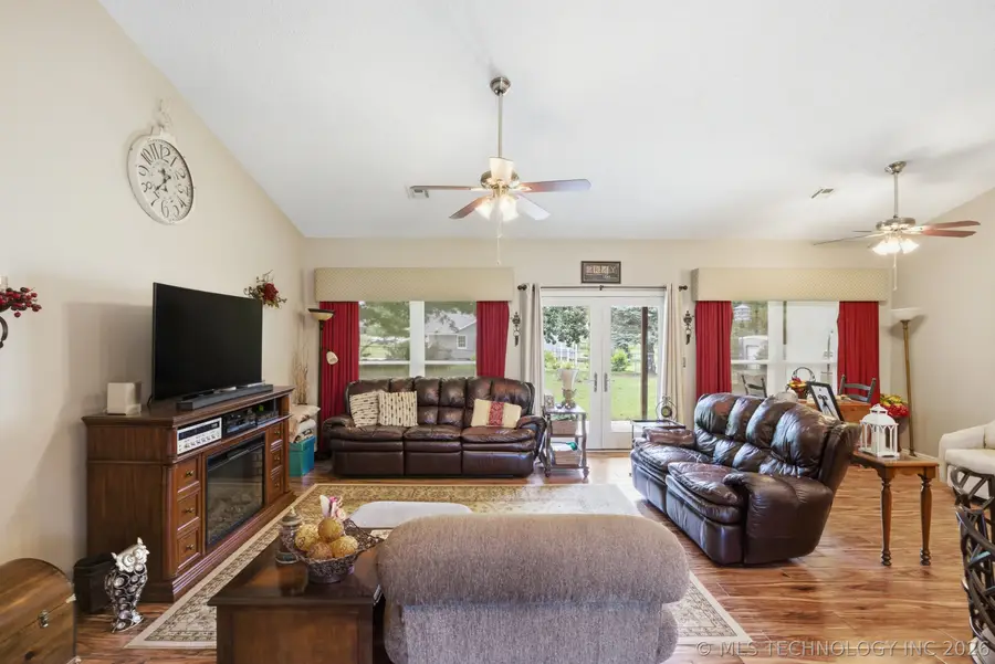 25826 E 93rd Street, Broken Arrow, OK 74014 - #3