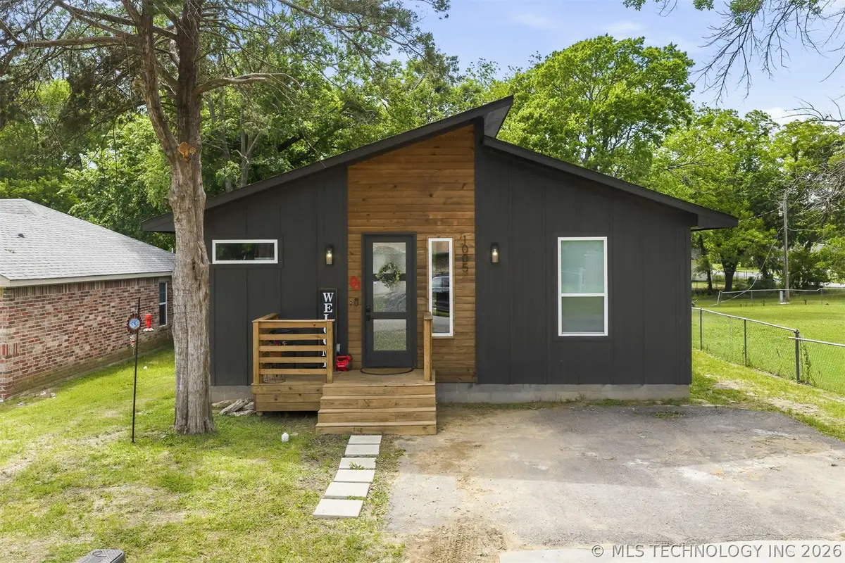 1005 F Street Sw, Ardmore, OK 73401 - #1