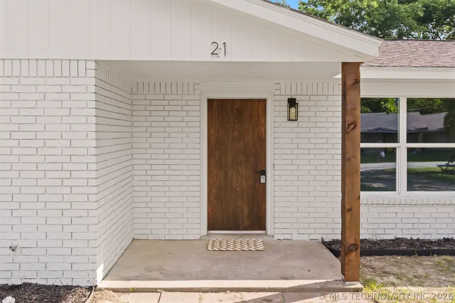 21 Park Street, Lone Grove, OK 73443 - #2