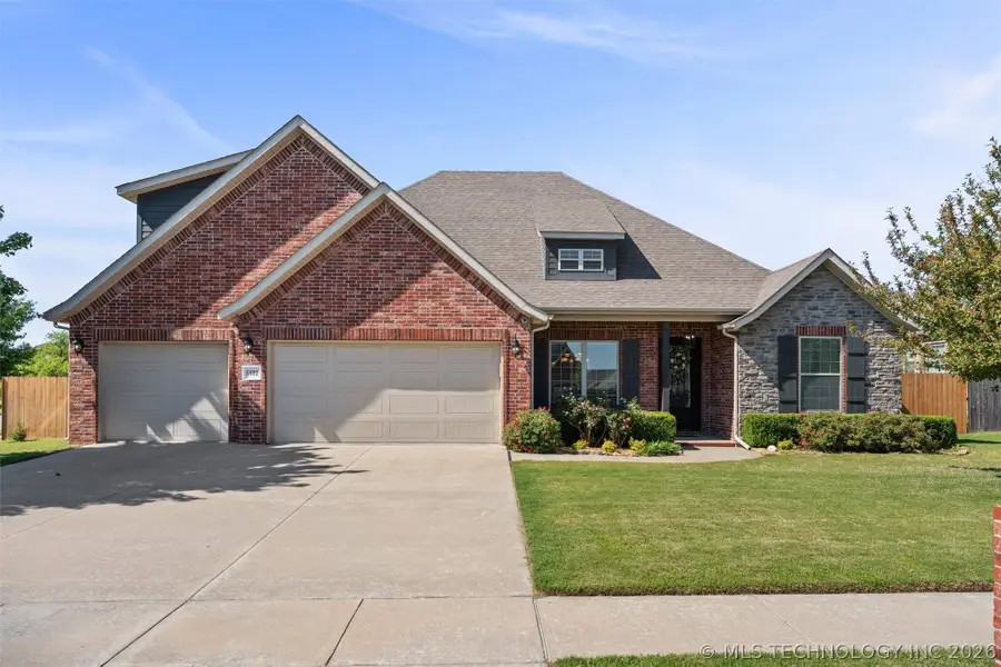 5602 Aspen Avenue, Bartlesville, OK 74006 - #2