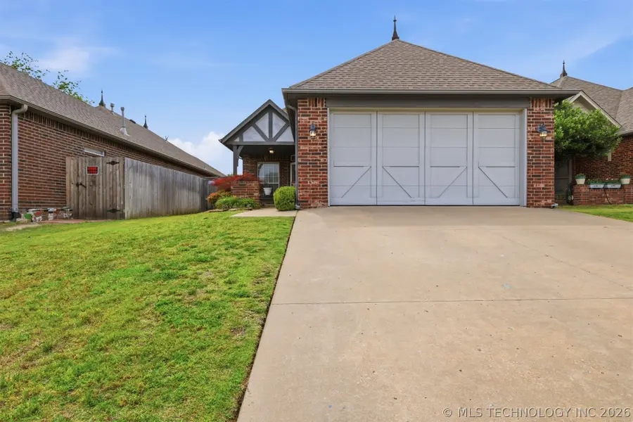 522 N Willow Court, Jenks, OK 74037 - #2