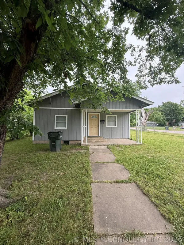 1202 W Division Street, Henryetta, OK 74437