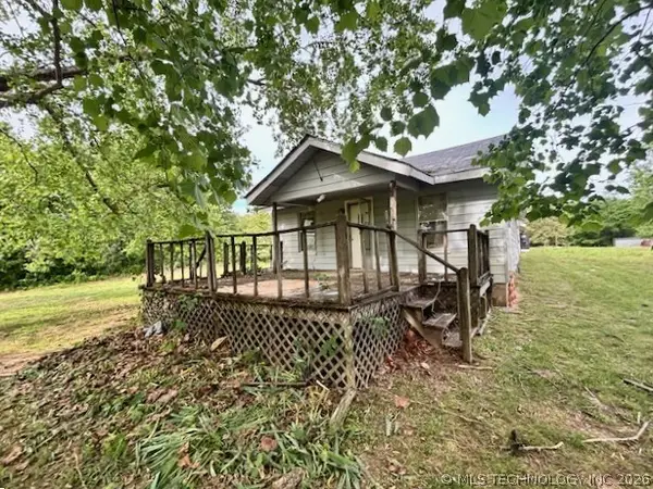 18592 Orchard Lane, Spiro, OK 74959