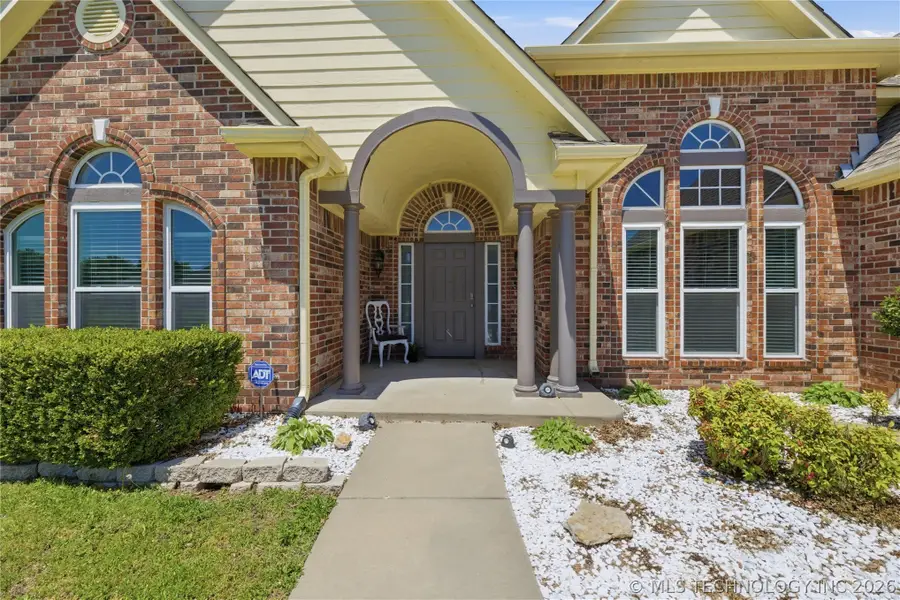 12512 N 165th East Avenue, Collinsville, OK 74021 - #2