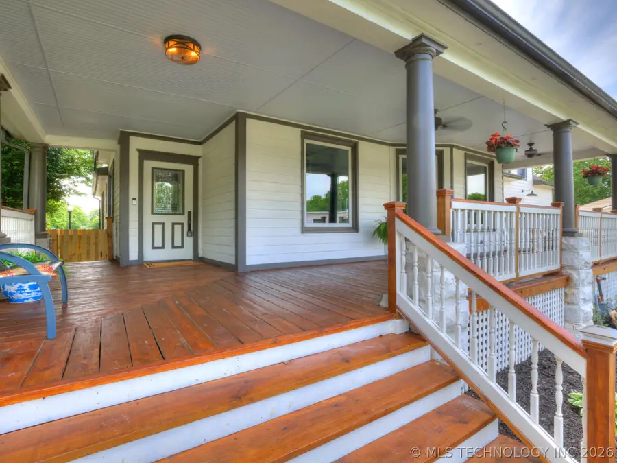 908 SE 3rd Street, Wagoner, OK 74477 - #2