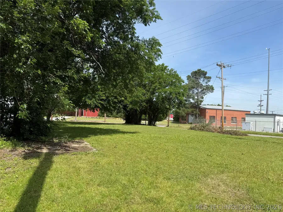 300 C Street Se, Ardmore, OK 73401 - #3