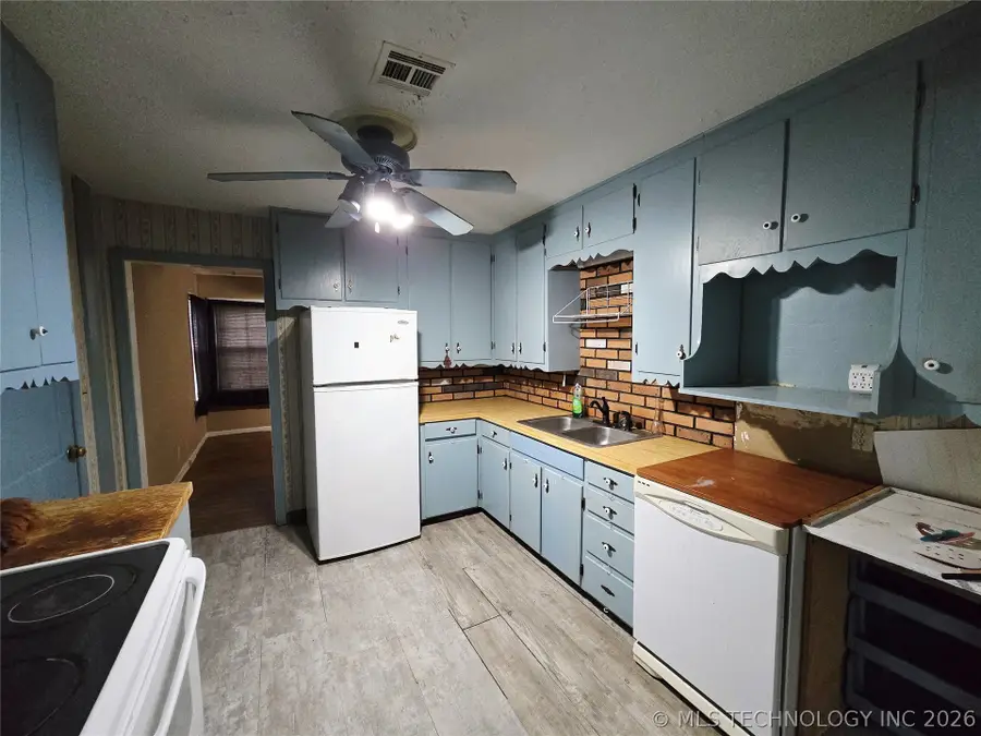 7 Payne Street, Pryor, OK 74361 - #2