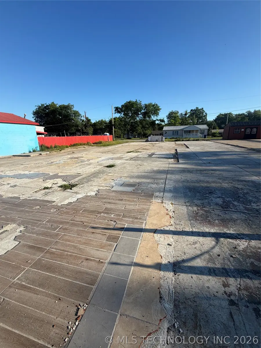 207 W Ferry Street, Salina, OK 74365 - #3