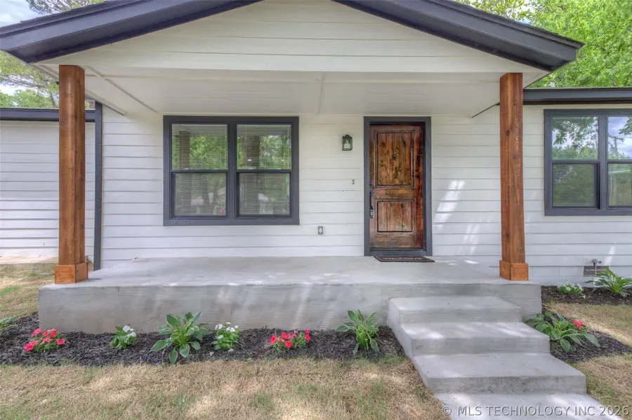 117 S Old Main Street, Coweta, OK 74429 - #2