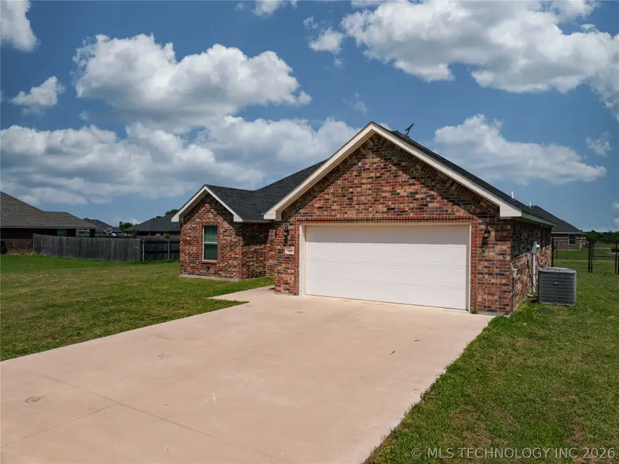 394 Lake Meadow Loop Road, Durant, OK 74701 - #2