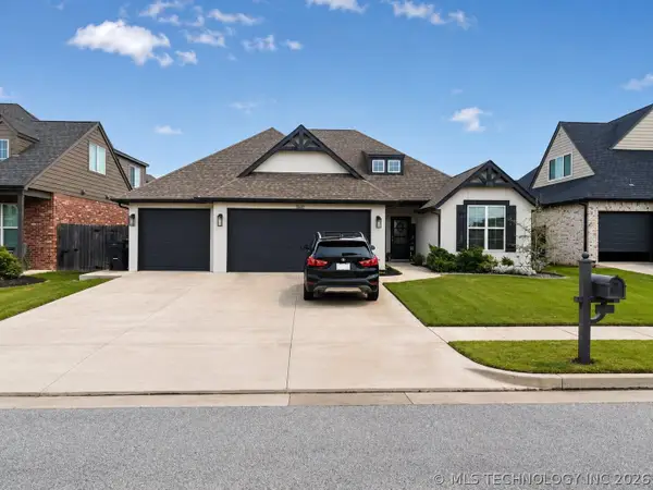 2127 E 138th Place S, Bixby, OK 74008