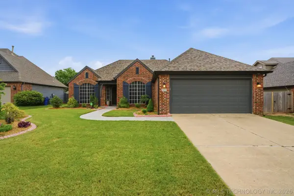 409 N Firewood Avenue, Broken Arrow, OK 74012