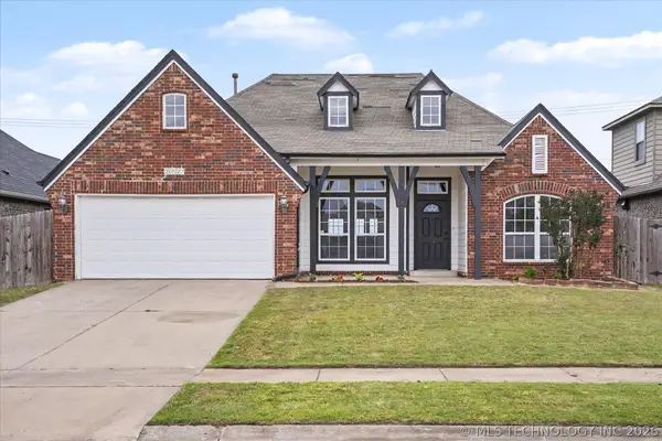 20527 E 31st Place S, Broken Arrow, OK 74014