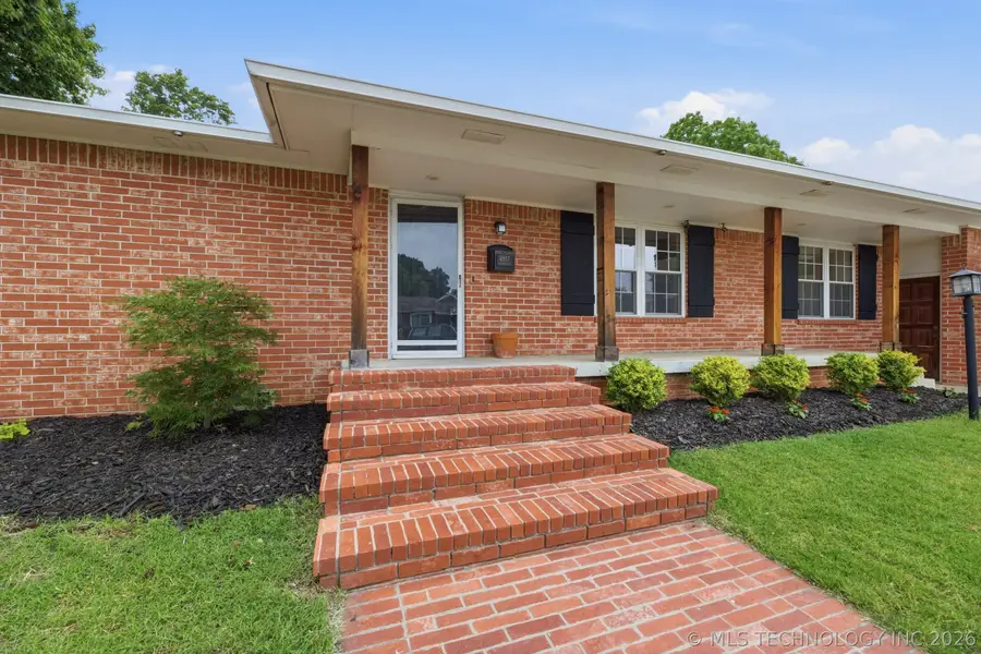 4817 E 25th Place, Tulsa, OK 74114 - #2