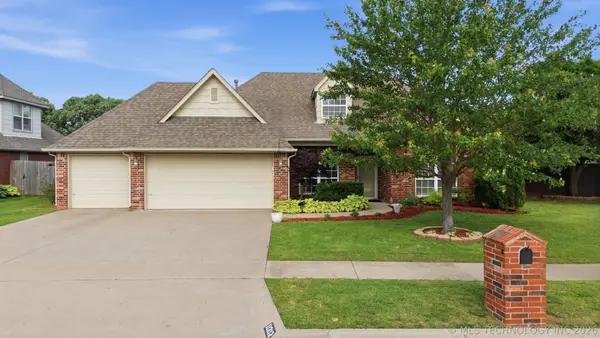 11212 N 131st East Place, Owasso, OK 74055