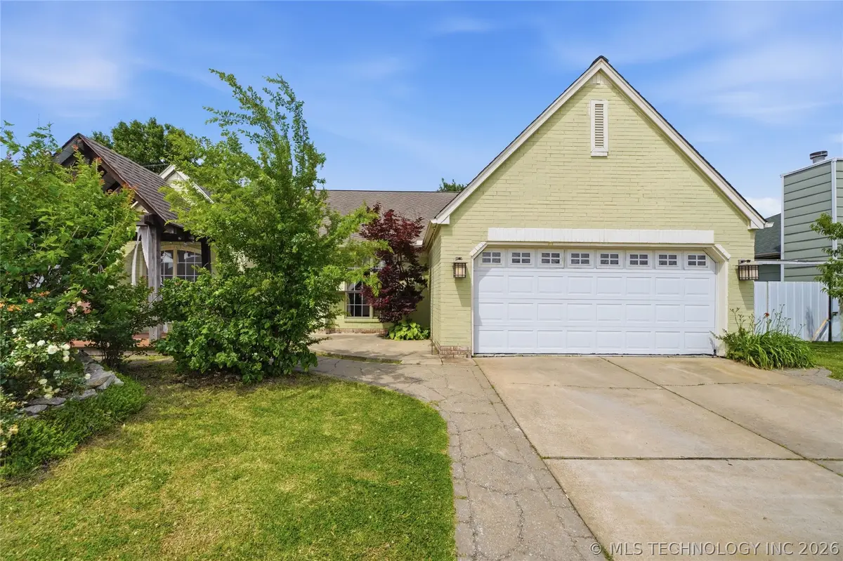 3226 N 2nd Place, Broken Arrow, OK 74012 - #1