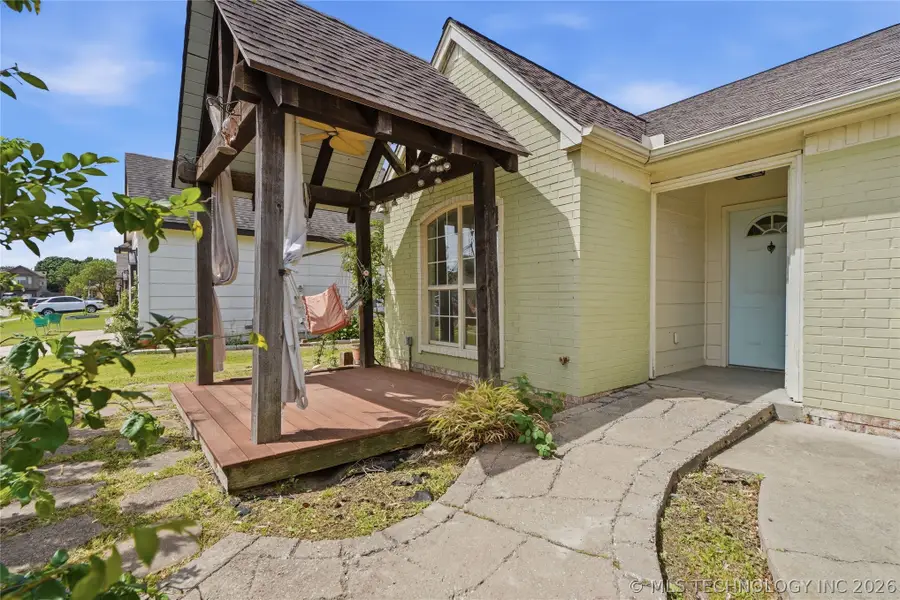 3226 N 2nd Place, Broken Arrow, OK 74012 - #2