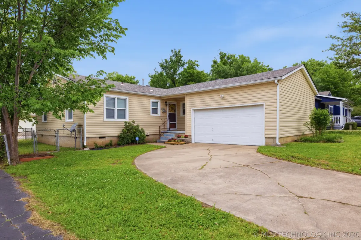3328 S Knoxville Avenue, Tulsa, OK 74135 - #1