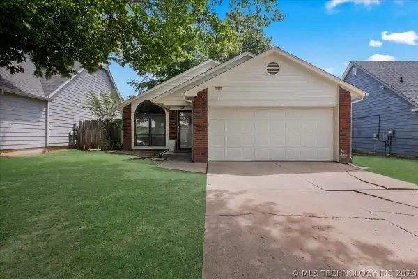 6211 S 28th West Avenue, Tulsa, OK 74132