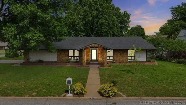 8401 S Fawnwood Court, Broken Arrow, OK 74011