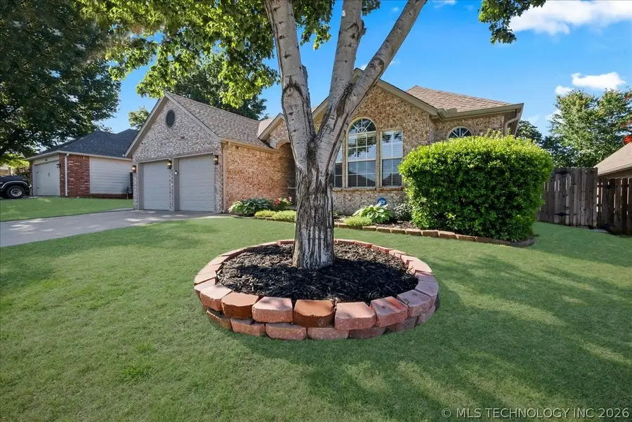 10218 E 114th Place S, Bixby, OK 74008 - #3