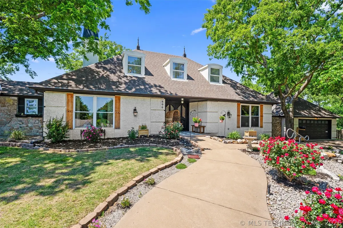 600 Cherry Lane, Bartlesville, OK 74003 - #1