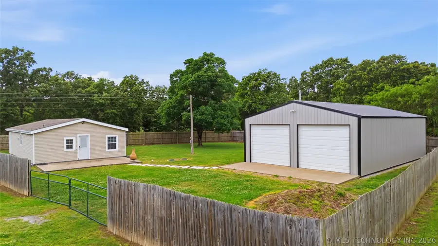 111 W Leonard Street, Jay, OK 74346 - #2