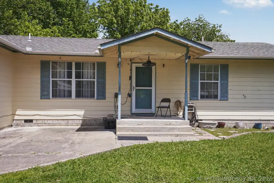 504 W 6th Street, Skiatook, OK 74070 - #3