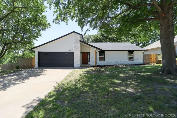 2806 W 70th Street, Tulsa, OK 74132