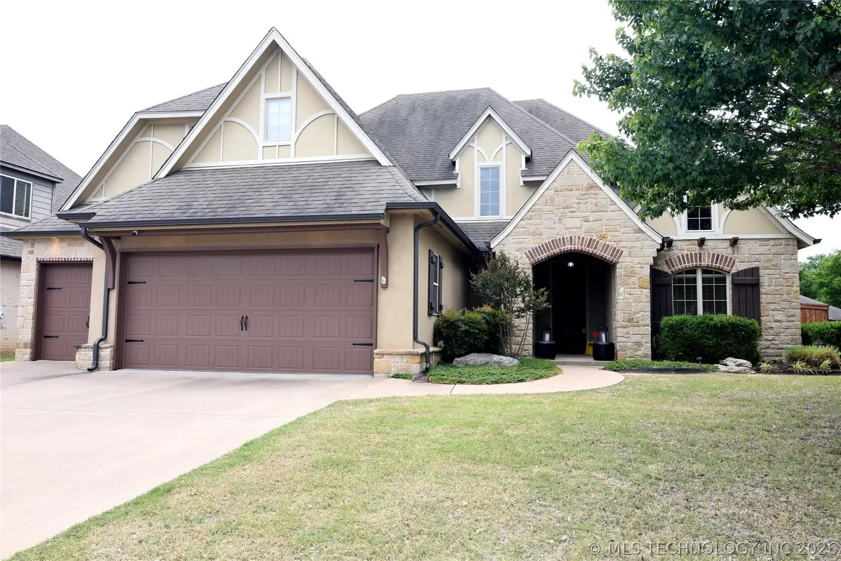 2404 E 140th Place, Jenks, OK 74008 - #1