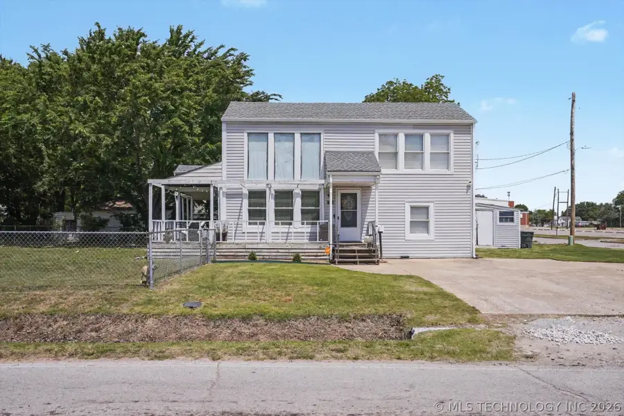 200 W Oak Street, Skiatook, OK 74070 - #2