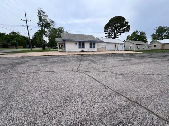 14 W Francis Street, Madill, OK 73446 - #2