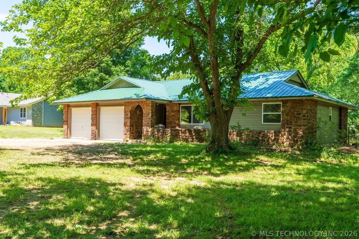 11765 E Elm Street, Claremore, OK 74019 - #1