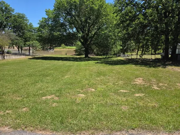 Quail Drive, Eufaula, OK 74432