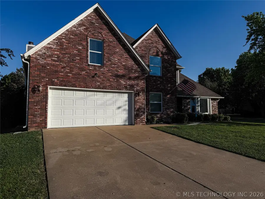 1310 E Concord Place, Broken Arrow, OK 74012 - #2