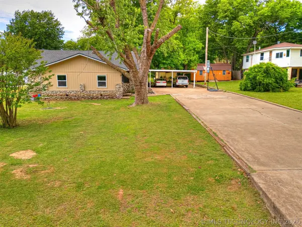 2308 S 63rd West Avenue, Tulsa, OK 74107