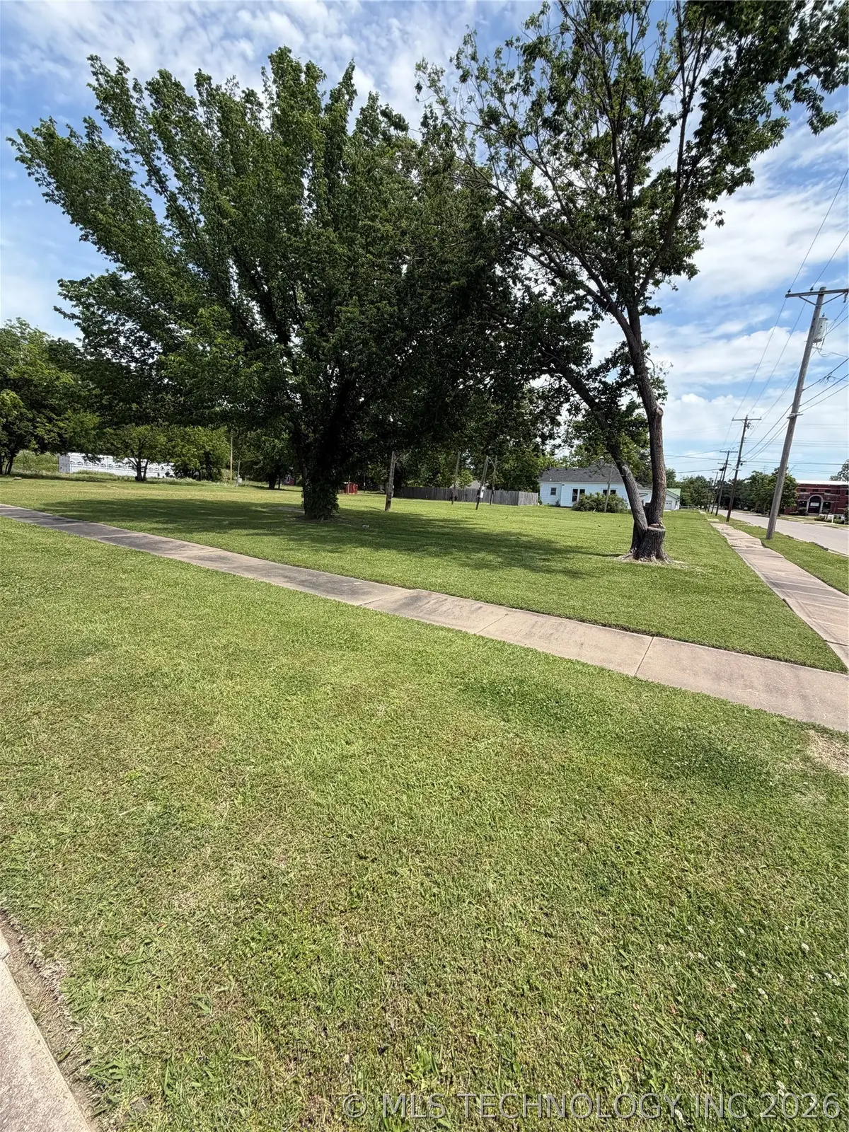 914 Leahy Avenue, Pawhuska, OK 74056 - #1
