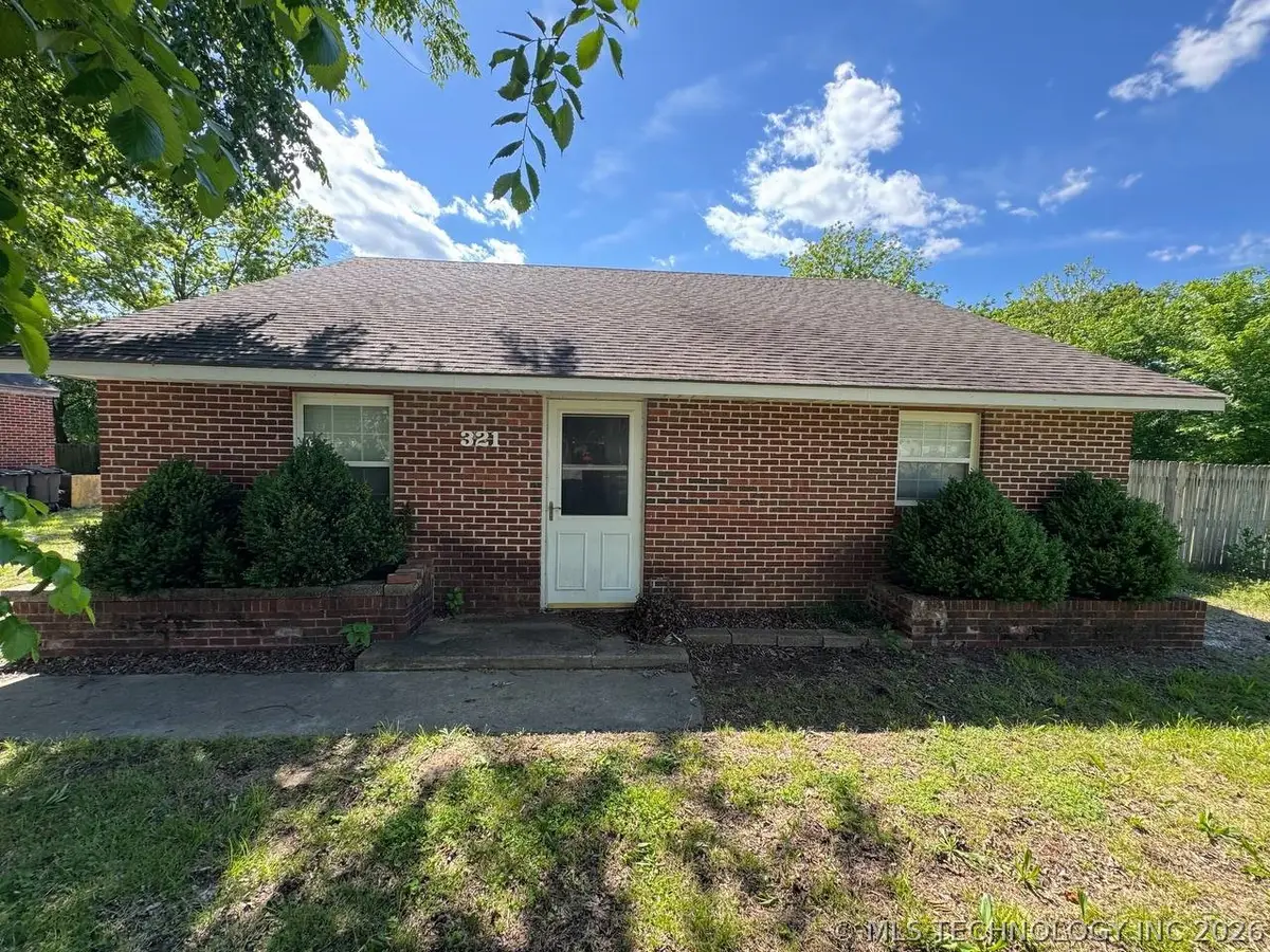 321 N Seminole Avenue, Bartlesville, OK 74003 - #1