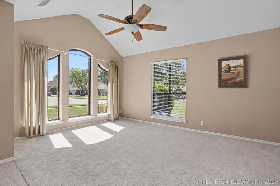 208 S Poplar Avenue, Broken Arrow, OK 74012 - #3