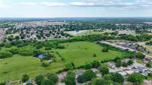 007 S Elwood Avenue, Glenpool, OK 74033
