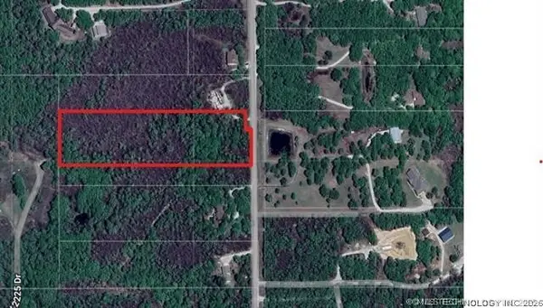 E Mountain Road, Bartlesville, OK 74003