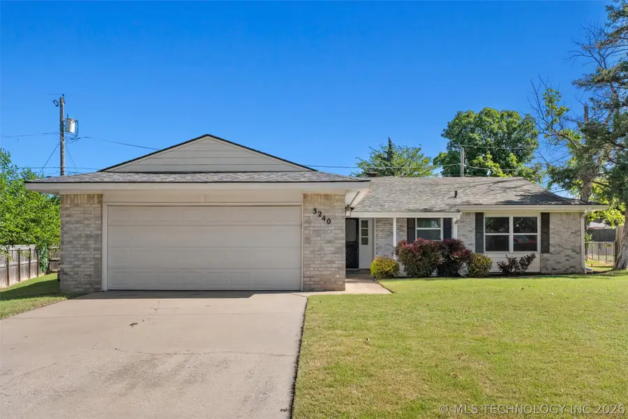 3240 Jefferson Court, Bartlesville, OK 74006 - #2