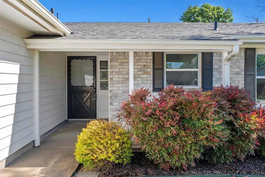 3240 Jefferson Court, Bartlesville, OK 74006 - #3