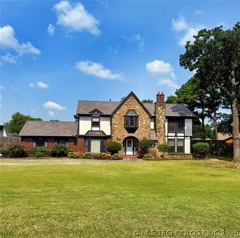 1103 Oakwood Circle, Henryetta, OK 74437 - #1