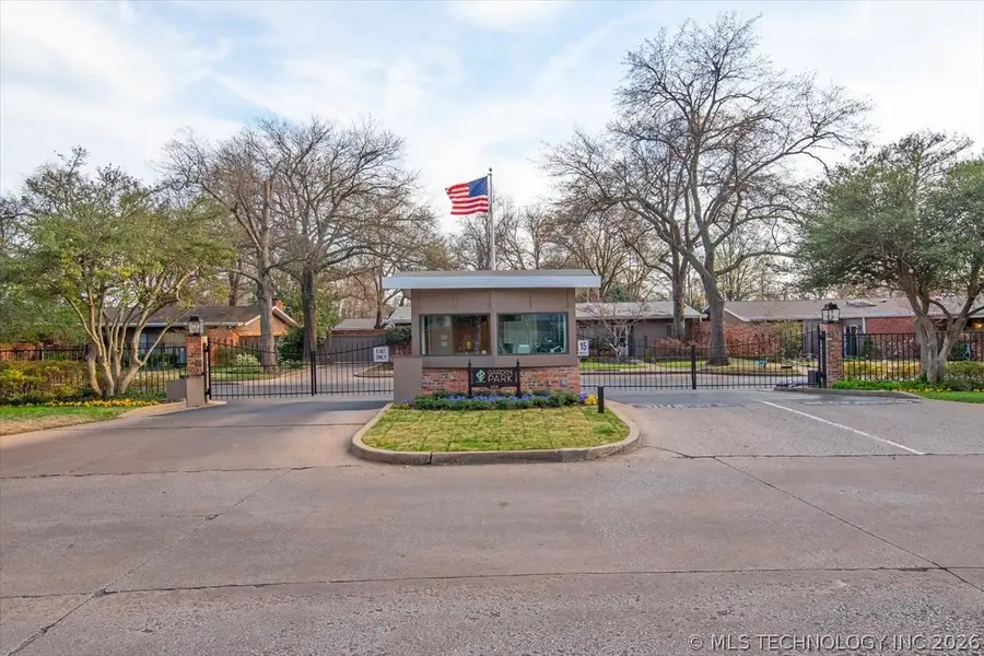 2132 E 59th Place S #E2, Tulsa, OK 74105 - #2