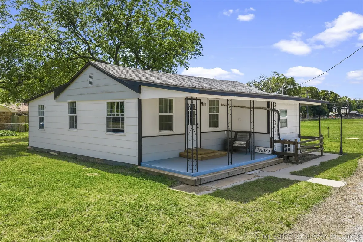 282353 E 1800 Road, Comanche, OK 73529 - #1