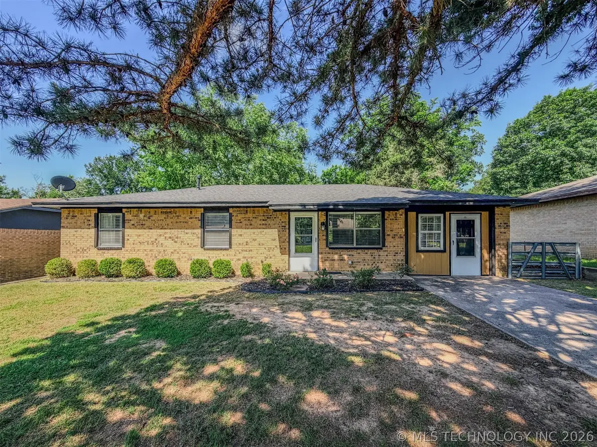 504 S Cedar Place, Tahlequah, OK 74464 - #1