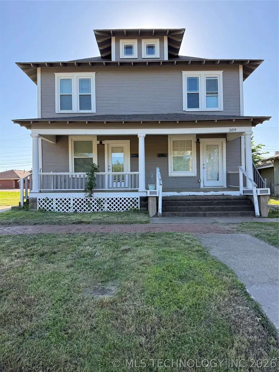 509 S Shawnee Avenue, Bartlesville, OK 74003 - #2