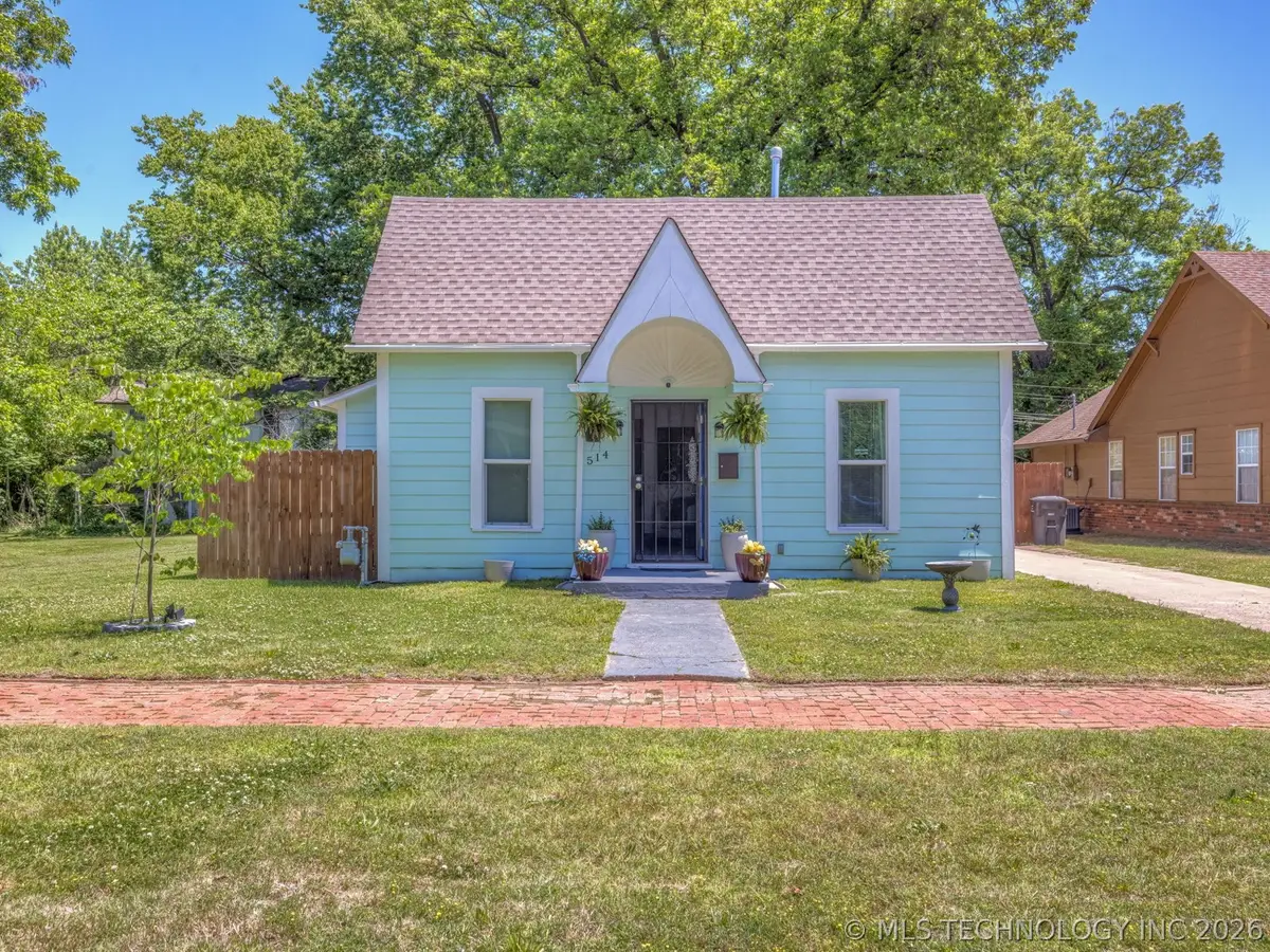 514 S Seneca Avenue, Bartlesville, OK 74003 - #1